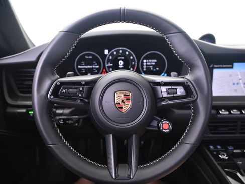 Certified 2026 Porsche 911 Carrera GTS RWD image 31