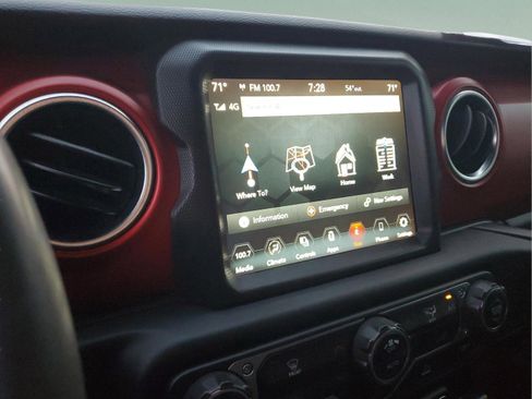 Certified 2023 Jeep Wrangler Rubicon image 18