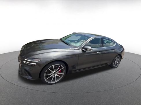 Used 2025 Genesis G70 2.5T AWD/4WD image 8