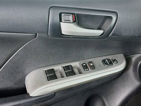 Used 2013 Toyota Camry SE FWD image 21