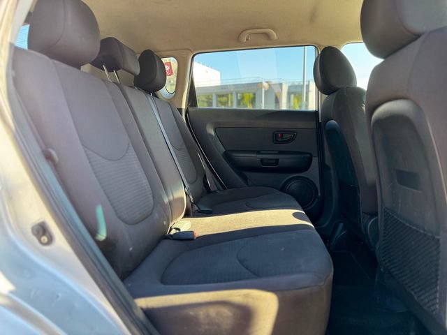 Used 2013 Kia Soul FWD image 28