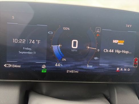 Used 2024 Chevrolet Equinox EV RS FWD image 15