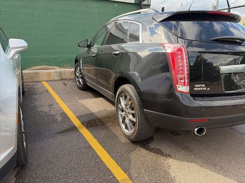 Used 2016 Cadillac SRX Performance w/ Midnight Edition Package AWD/4WD image 8