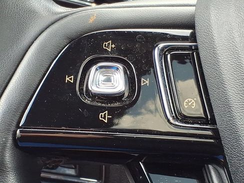 Used 2022 Lincoln Corsair AWD w/ Premium Package image 22