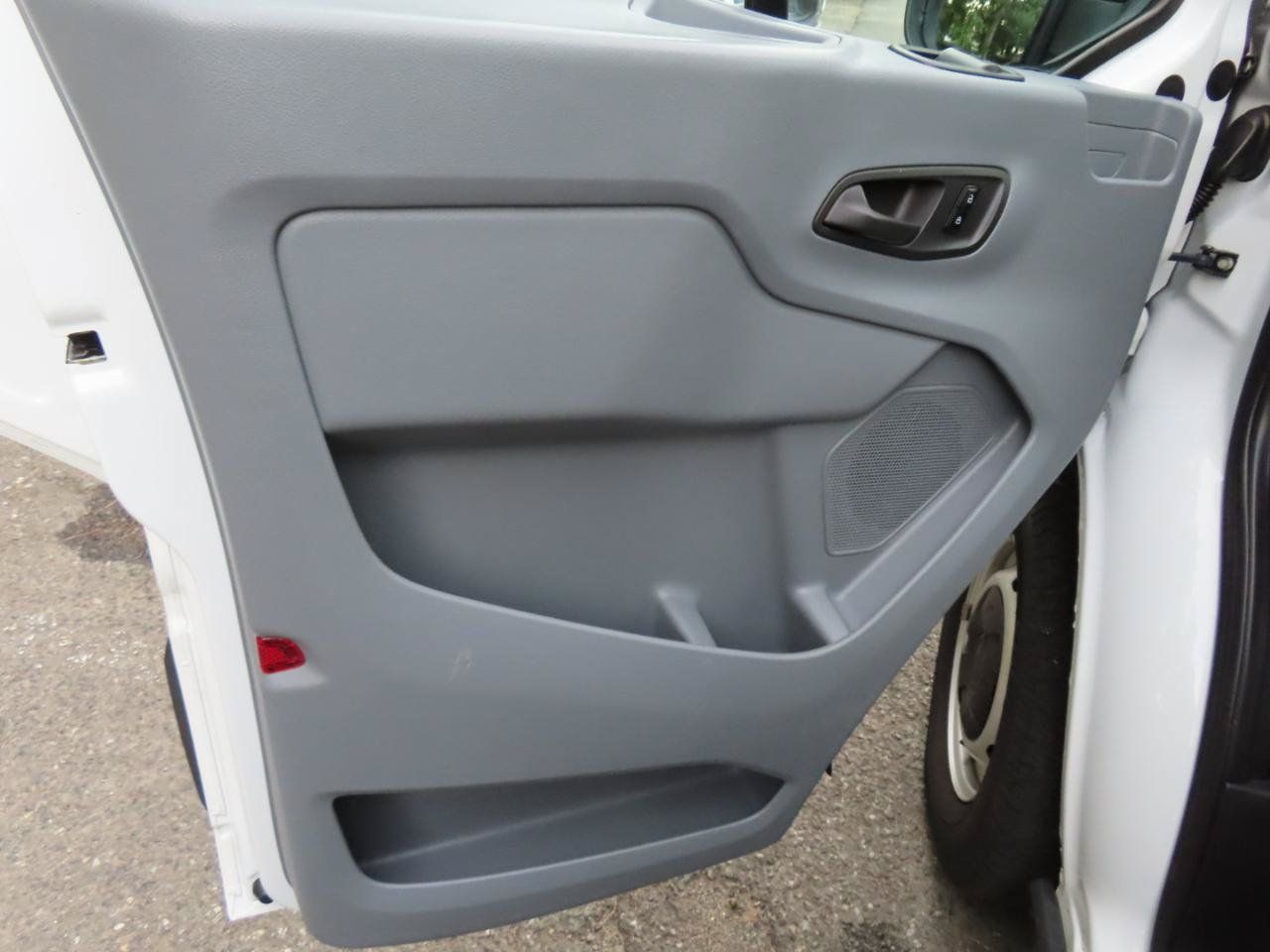 Used 2019 Ford Transit 250 130 Low Roof RWD image 20