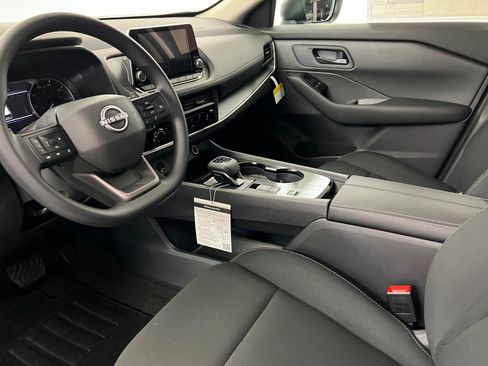 New 2026 Nissan Rogue S image 15