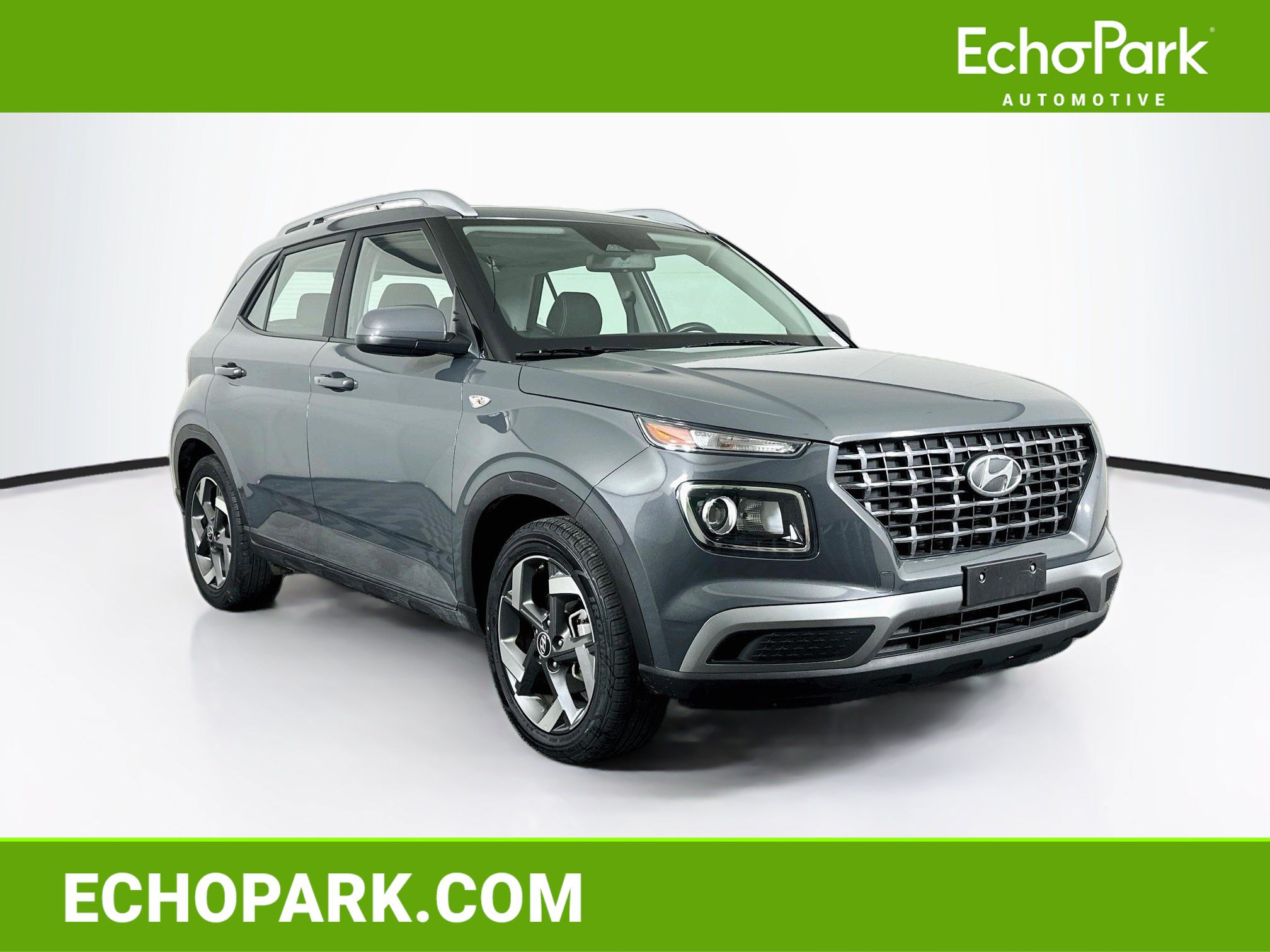 Used 2025 Hyundai Venue SEL FWD image 1