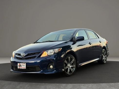 Used 2011 Toyota Corolla S FWD image 5