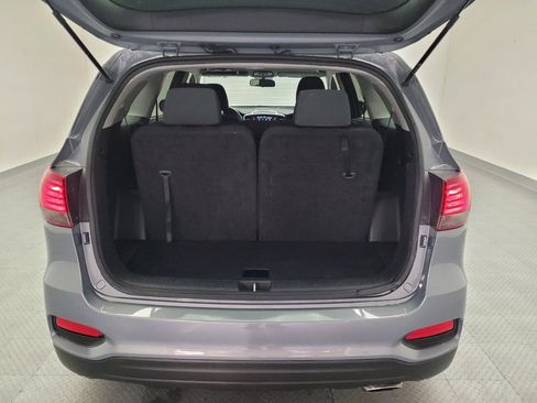 Used 2020 Kia Sorento LX FWD image 29