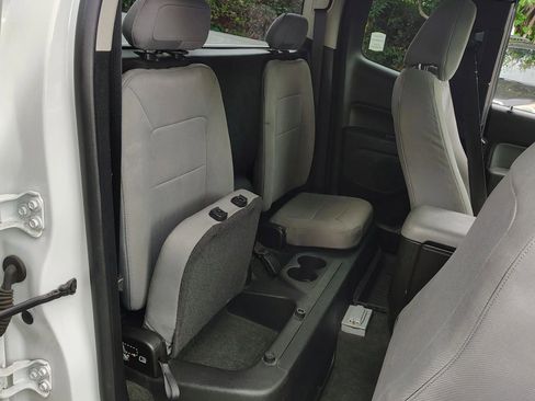 Used 2016 Chevrolet Colorado W/T w/ WT Convenience Package image 23