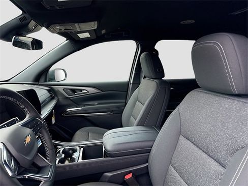 New 2026 Chevrolet Traverse LT w/ LPO, Floor Liner Package image 24