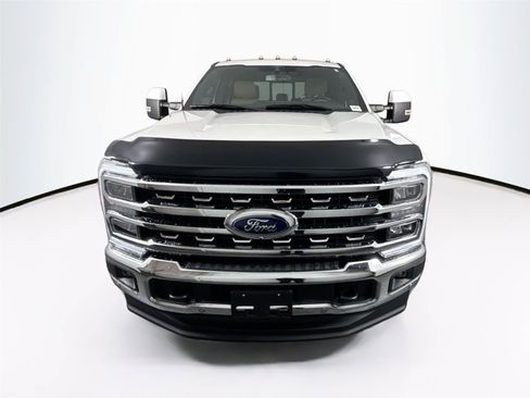 Used 2023 Ford F350 Lariat w/ Lariat Ultimate Package AWD/4WD image 9