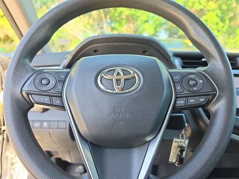 Used 2020 Toyota Camry LE FWD image 20