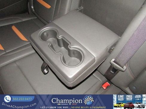 Used 2025 GMC Sierra 1500 AT4 w/ AT4 Premium Package AWD/4WD image 27