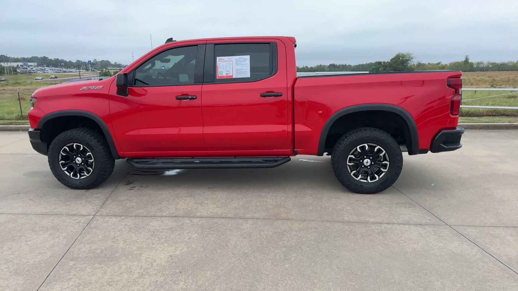 Used 2023 Chevrolet Silverado 1500 ZR2 w/ Technology Package AWD/4WD image 6