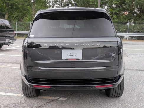 Used 2024 Land Rover Range Rover SE AWD/4WD image 7