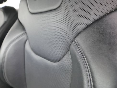 Used 2023 Jeep Cherokee Altitude Lux image 25