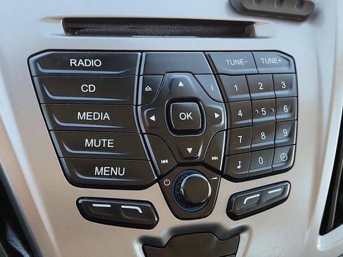 Used 2019 Ford Transit 350 XLT image 16