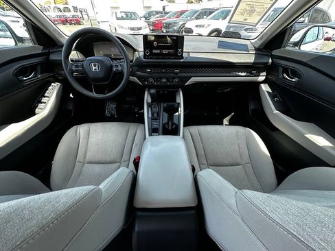 Used 2023 Honda Accord EX image 15