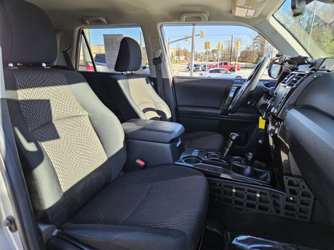 Used 2020 Toyota 4Runner TRD Off-Road image 19