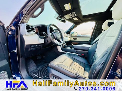 Used 2025 Toyota Sequoia Capstone AWD/4WD image 10