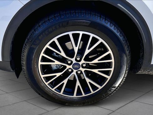 Used 2022 Ford Escape SEL image 10