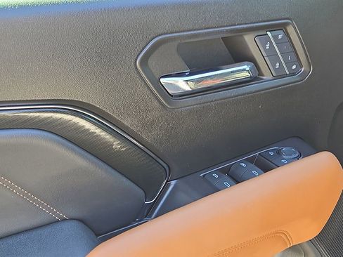 Used 2024 GMC Canyon AT4 w/ AT4 Premium Package image 13