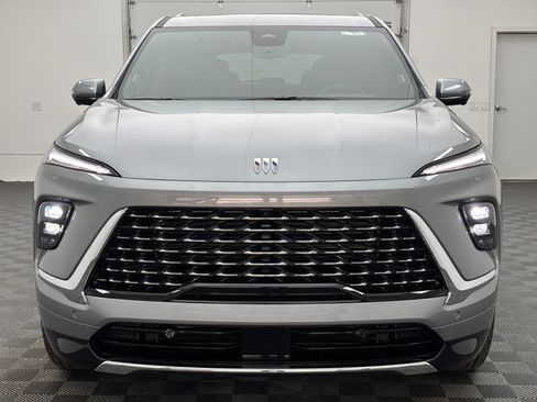 New 2026 Buick Enclave Avenir w/ Super Cruise Package FWD image 18