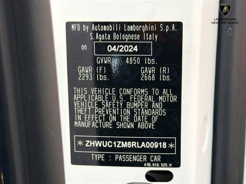 Used 2024 Lamborghini Revuelto AWD/4WD image 52