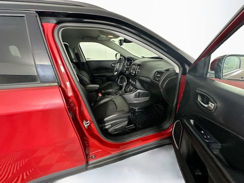 Used 2018 Jeep Compass Altitude FWD image 28