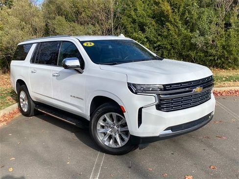 Used 2023 Chevrolet Suburban Premier image 1