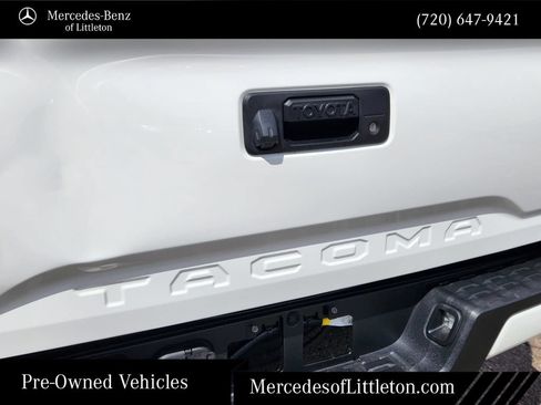 Used 2022 Toyota Tacoma SR5 w/ Technology Package AWD/4WD image 11