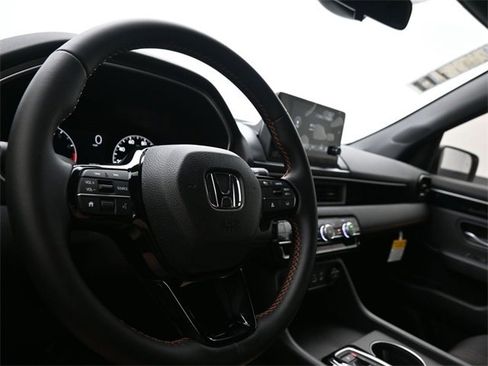 New 2025 Honda Pilot Sport image 10