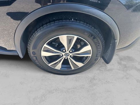 Used 2024 Nissan Murano SV AWD/4WD image 13