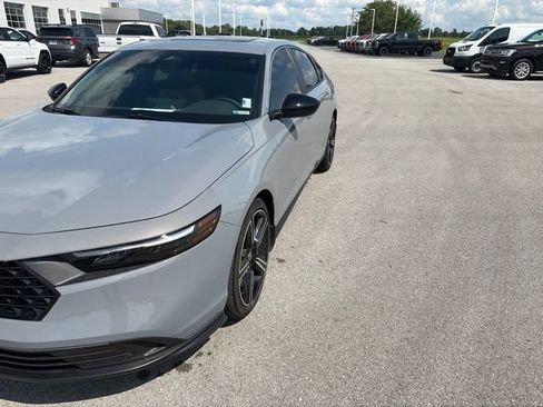 Used 2024 Honda Accord Sport image 5