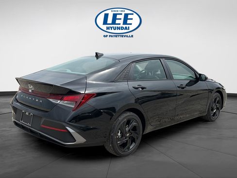 New 2026 Hyundai Elantra Sport FWD image 5