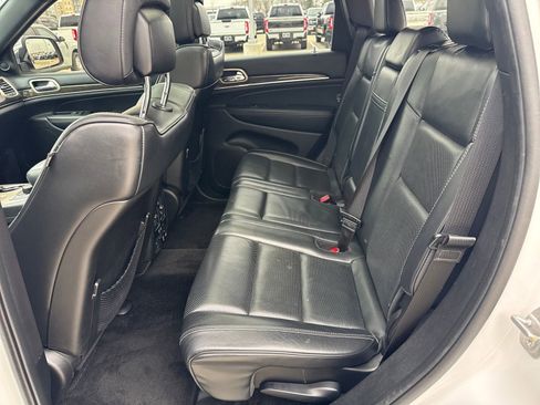 Used 2015 Jeep Grand Cherokee Overland w/ Advanced Technology Group image 26
