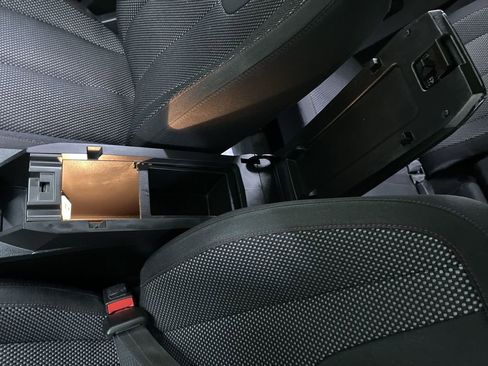 Used 2017 Chevrolet Equinox LT w/ Driver Confidence Package II image 24