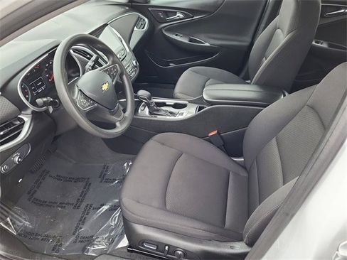Used 2024 Chevrolet Malibu LT image 24