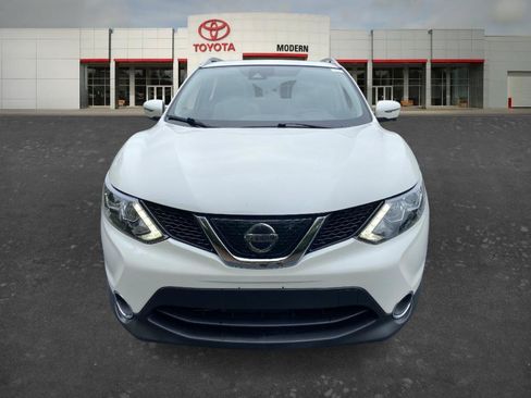 Used 2019 Nissan Rogue Sport SL w/ Premium Package AWD/4WD image 2