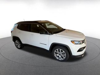 Used 2025 Jeep Compass Limited video 2