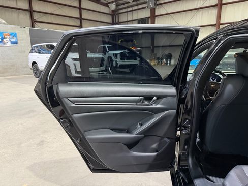 Used 2022 Honda Accord Sport image 15