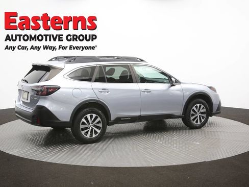 Used 2022 Subaru Outback Premium AWD/4WD image 41