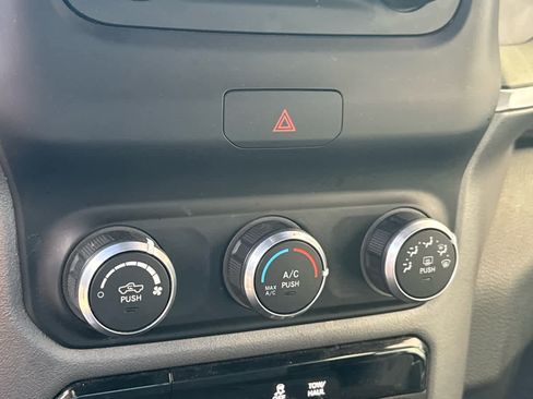 Used 2022 RAM 1500 Big Horn image 27