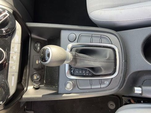 Used 2023 Hyundai Kona SEL FWD image 12
