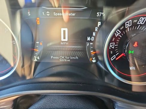 Used 2019 Dodge Challenger SXT image 13