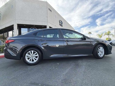 Used 2025 Toyota Camry LE image 16