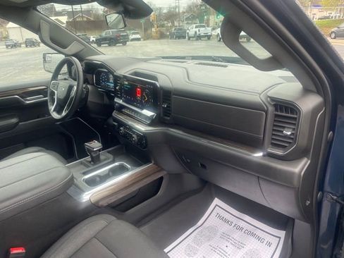 Used 2023 Chevrolet Silverado 1500 RST AWD/4WD image 32