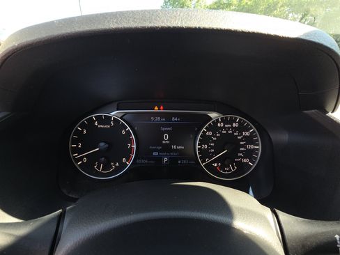 Used 2024 Nissan Altima 2.5 SV FWD image 16