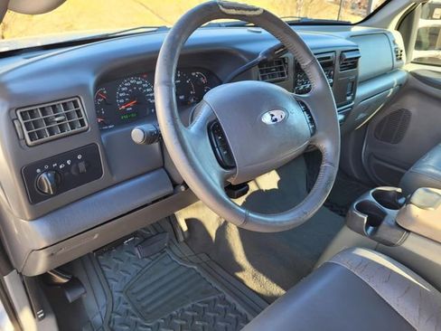 Used 2003 Ford F350 Lariat image 11